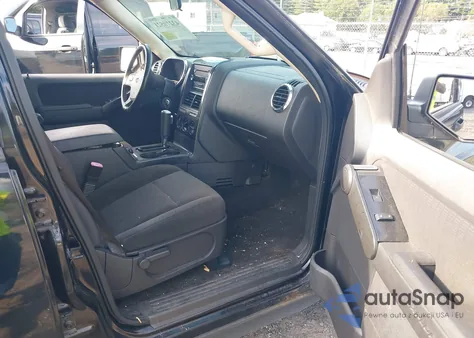 2010 Ford Explorer Xlt z USA, uszkodzony, nr VIN 1FMEU7DE2AUA62742